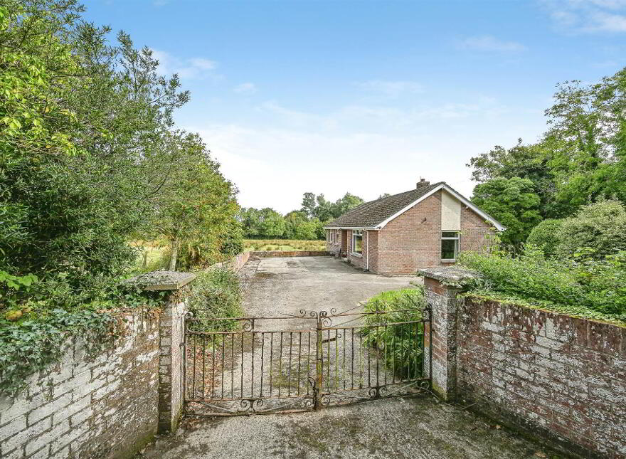 9 Ballygilbert Road, Downpatrick, BT30 8LH