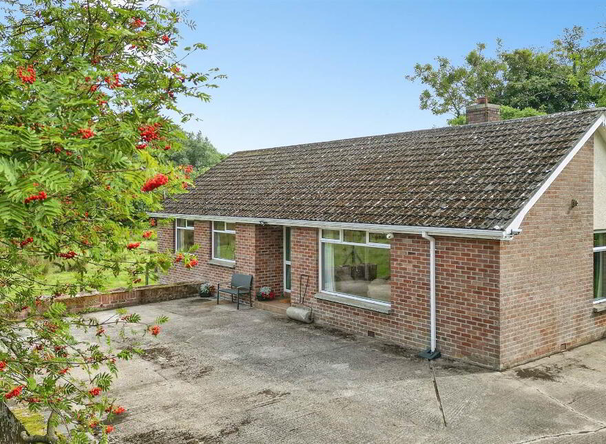 9 Ballygilbert Road, Downpatrick, BT30 8LH