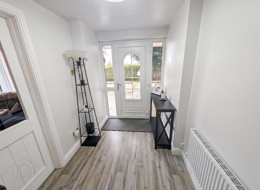 8 Isle Of Shinney Walk, Ballynahinch, BT24 8DF
