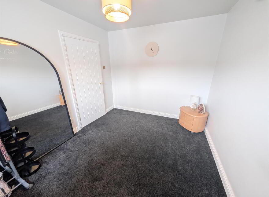 8 Isle Of Shinney Walk, Ballynahinch, BT24 8DF