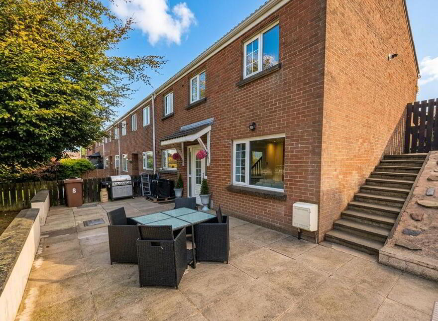 8 Isle Of Shinney Walk, Ballynahinch, BT24 8DF