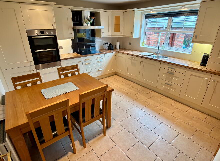 25 Windsor Hill, Waringstown, BT66 7FZ