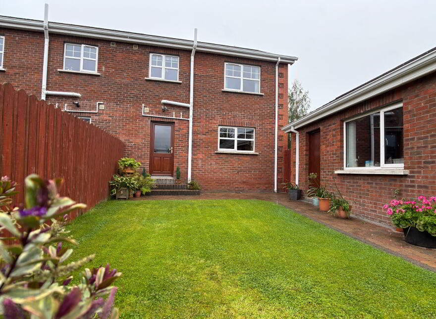 25 Windsor Hill, Waringstown, BT66 7FZ