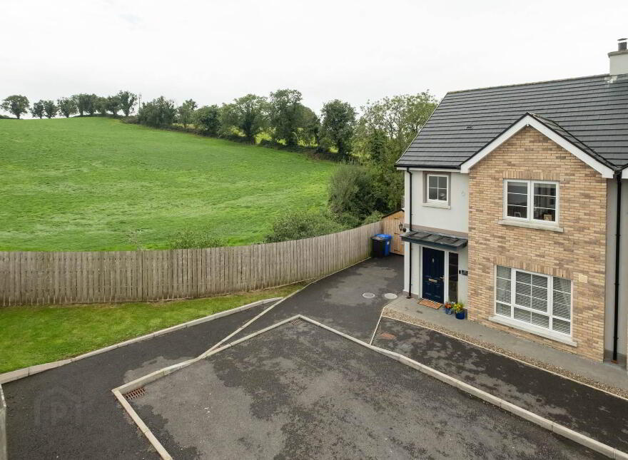 36 Bluebell Glade, Enniskillen, BT94 5FU