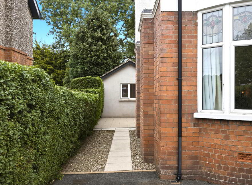 58 Knockvale Park, Belfast, BT5 6HJ