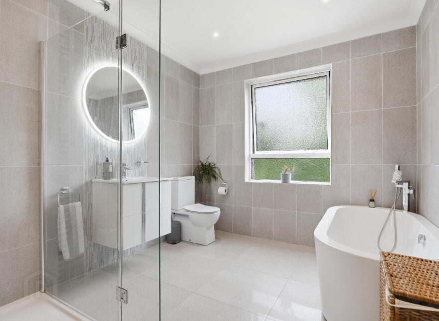 58 Knockvale Park, Belfast, BT5 6HJ