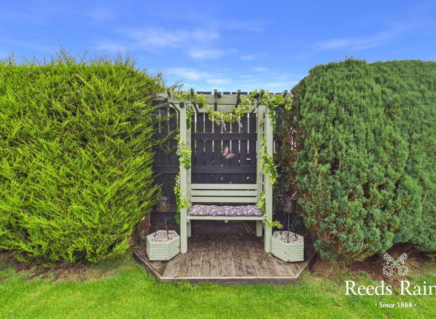 6 Marlborough Park, Carrickfergus, BT38 7SA