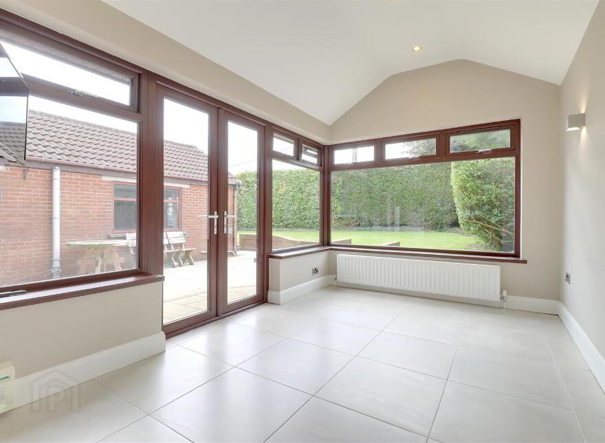 5 Manse Court, Carrowdore, Newtownards, BT22 2ER