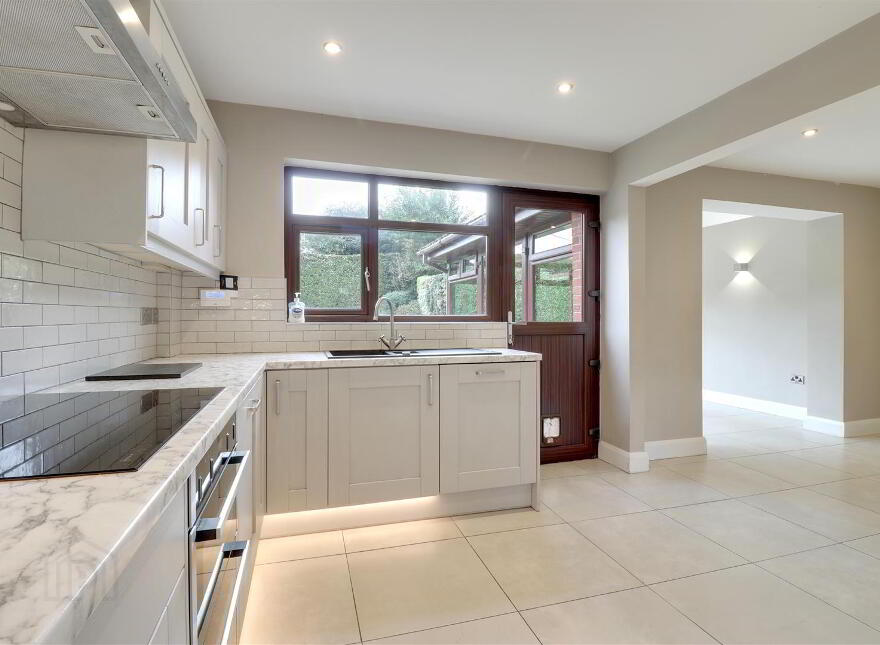 5 Manse Court, Carrowdore, Newtownards, BT22 2ER