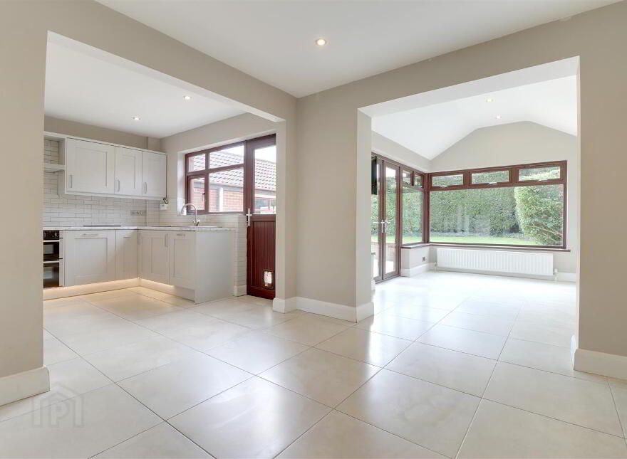 5 Manse Court, Carrowdore, Newtownards, BT22 2ER