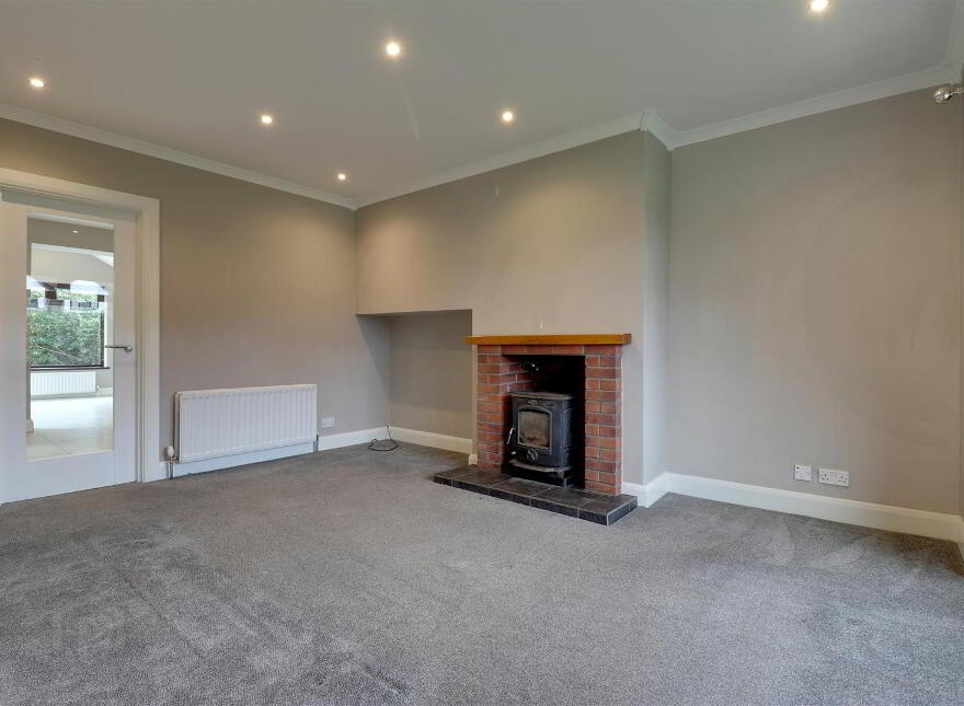 5 Manse Court, Carrowdore, Newtownards, BT22 2ER