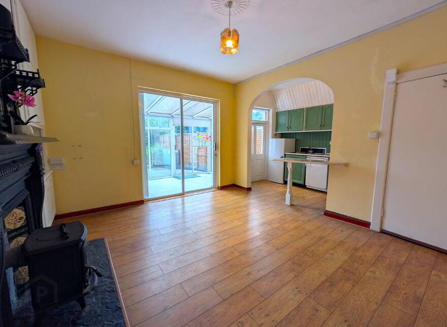 Station Road, Swinford, F12CF89