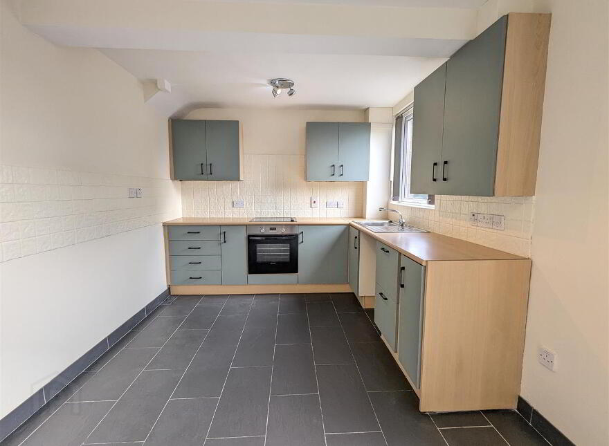 13 Dunwellan Park, Newcastle, BT33 0DD