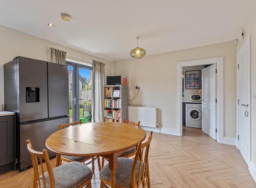 6 Pirrie Walk, Comber, Newtownards, BT23 5ZR