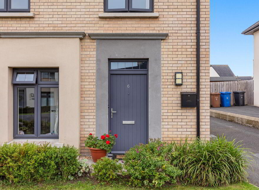 6 Pirrie Walk, Comber, Newtownards, BT23 5ZR