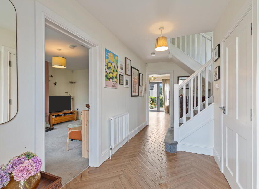 6 Pirrie Walk, Comber, Newtownards, BT23 5ZR