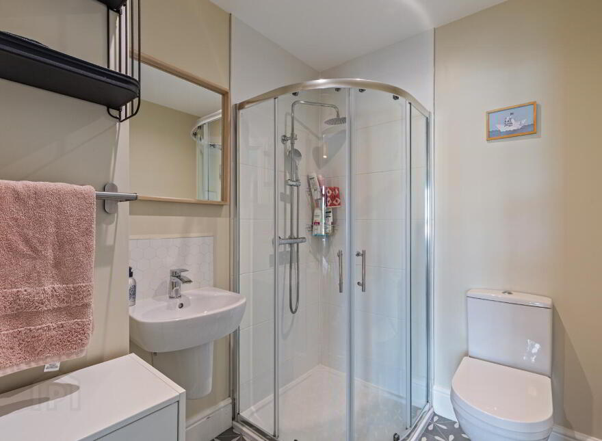6 Pirrie Walk, Comber, Newtownards, BT23 5ZR
