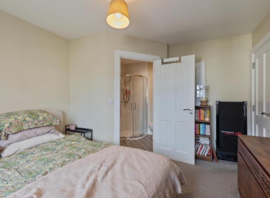 6 Pirrie Walk, Comber, Newtownards, BT23 5ZR