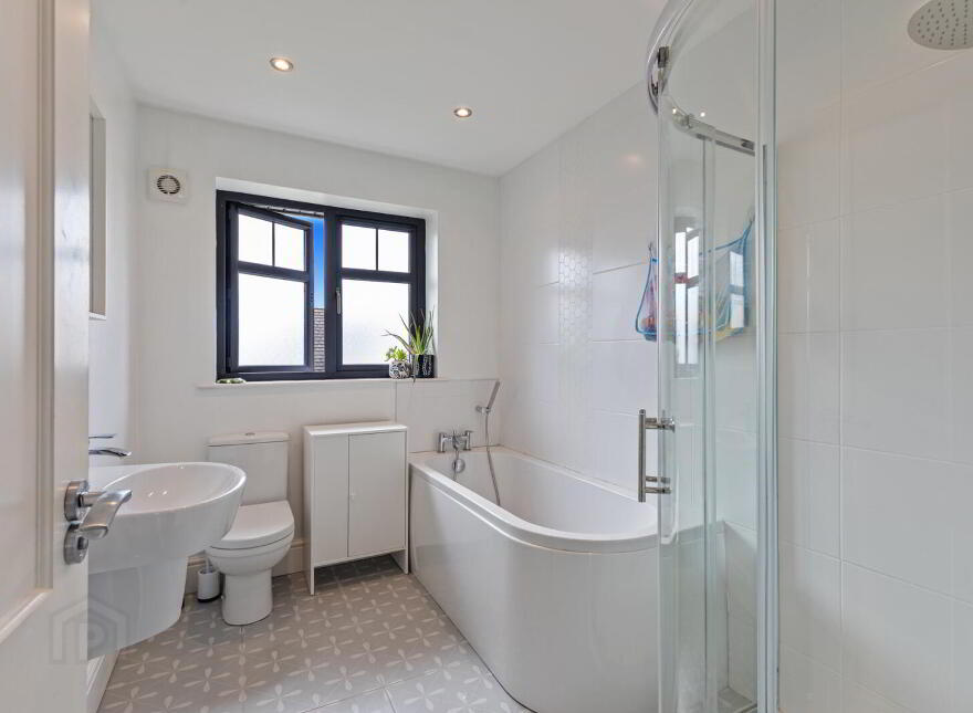 6 Pirrie Walk, Comber, Newtownards, BT23 5ZR
