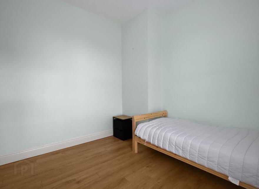 30 Breton Gardens, Lisburn, BT28 3YZ