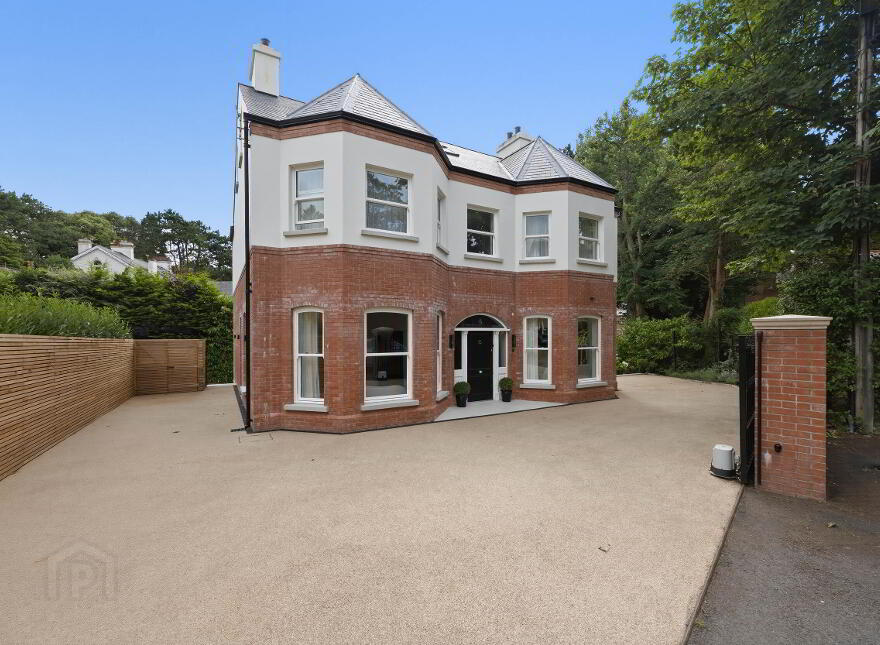 6 Sandown Park, Belfast, BT5 6JP