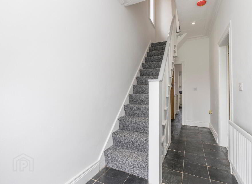 428 Castlereagh Road, Belfast, BT5 5FZ