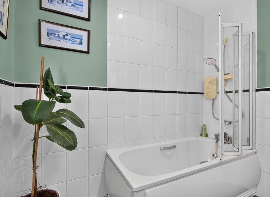 32 Tullagh Brow, Ballymena, BT42 2LY