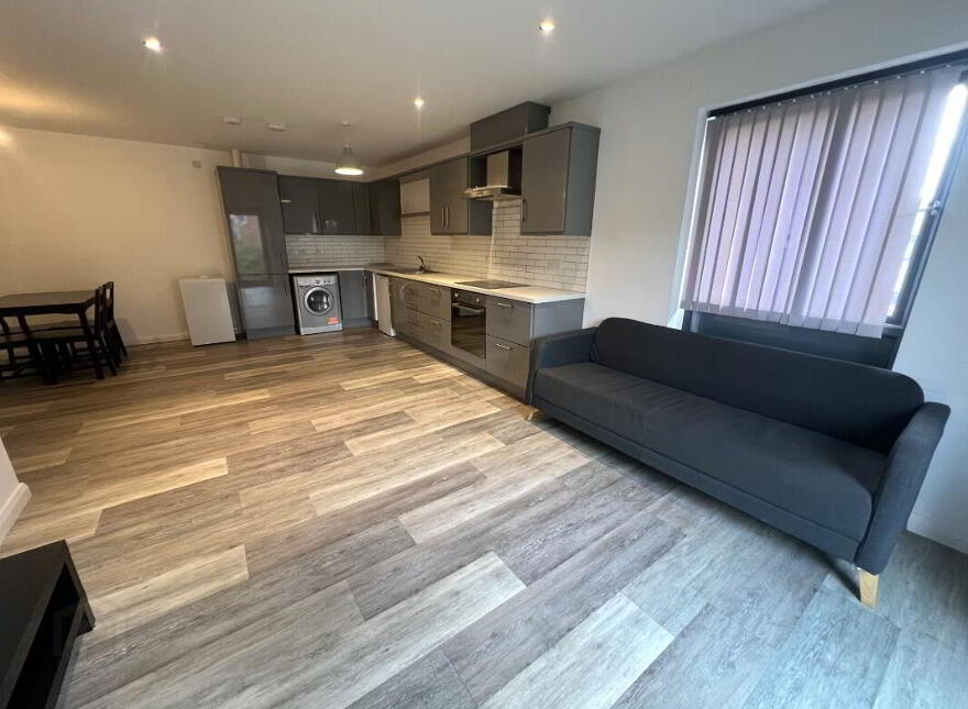 Apartment 6 94 Sunnyside Street, Belfast, BT7 3EG