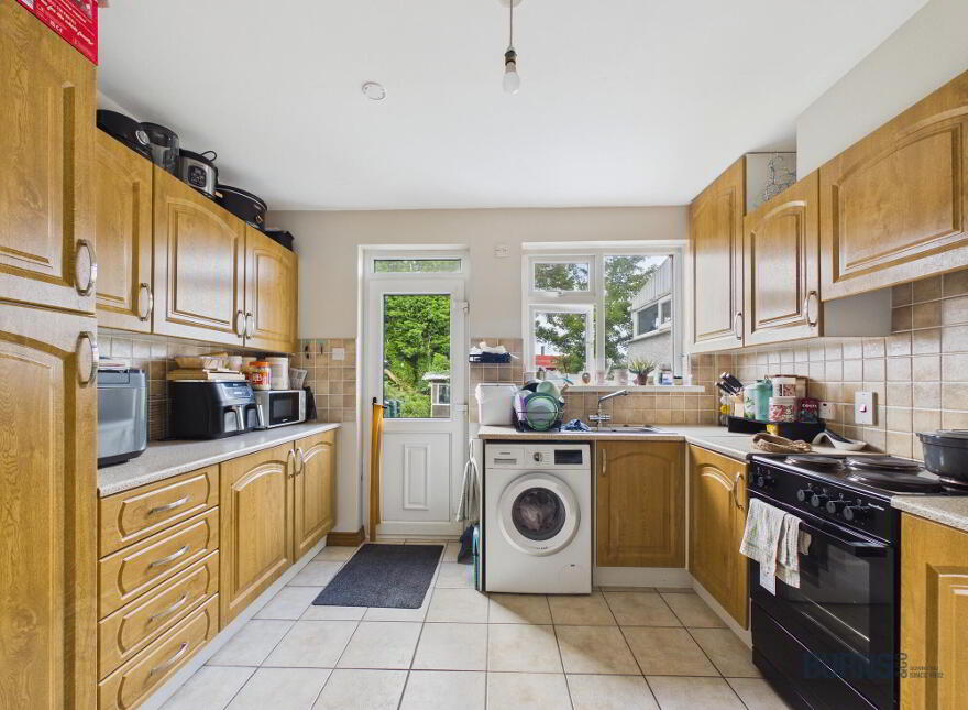 18 Queen's Avenue, Magherafelt, BT45 6BU