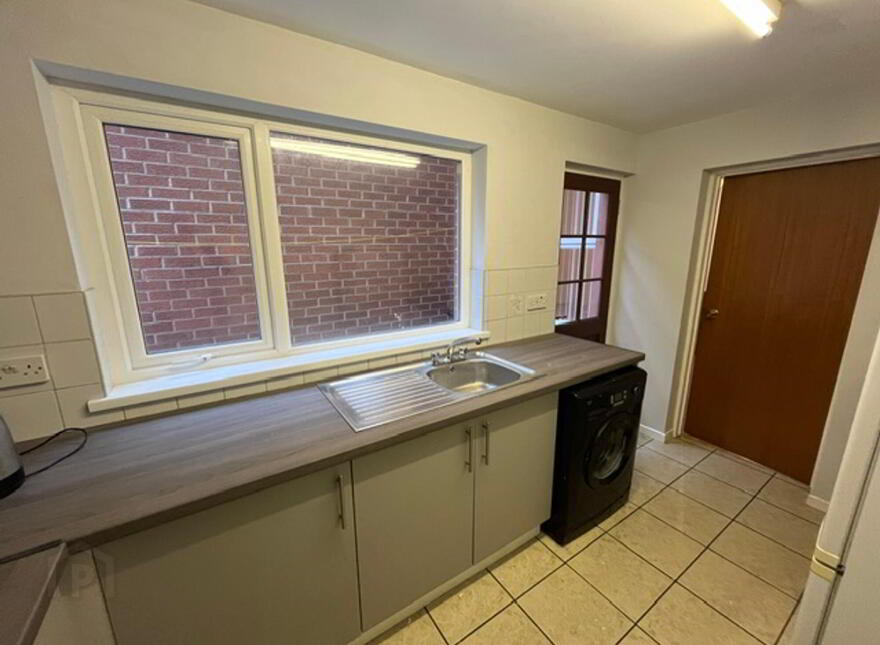 28 McMaster Street, Belfast, BT5 4HP