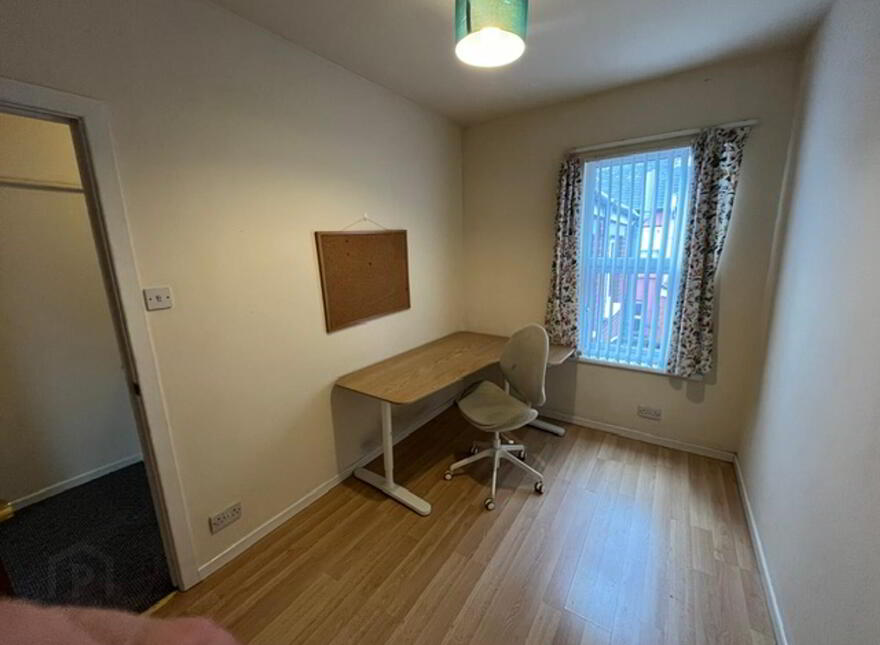 28 McMaster Street, Belfast, BT5 4HP