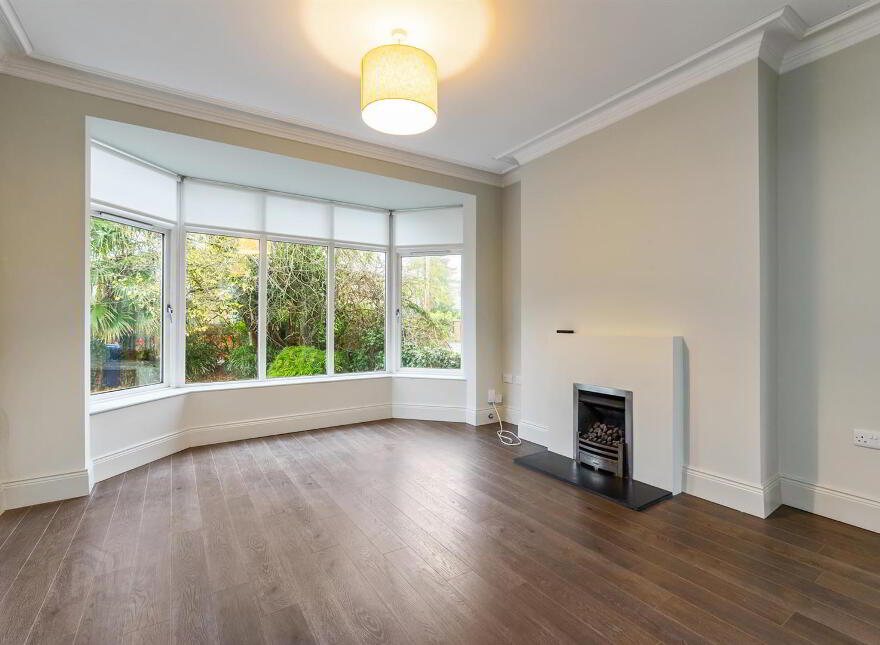 102 Kensington Road, Belfast, BT5 6NH