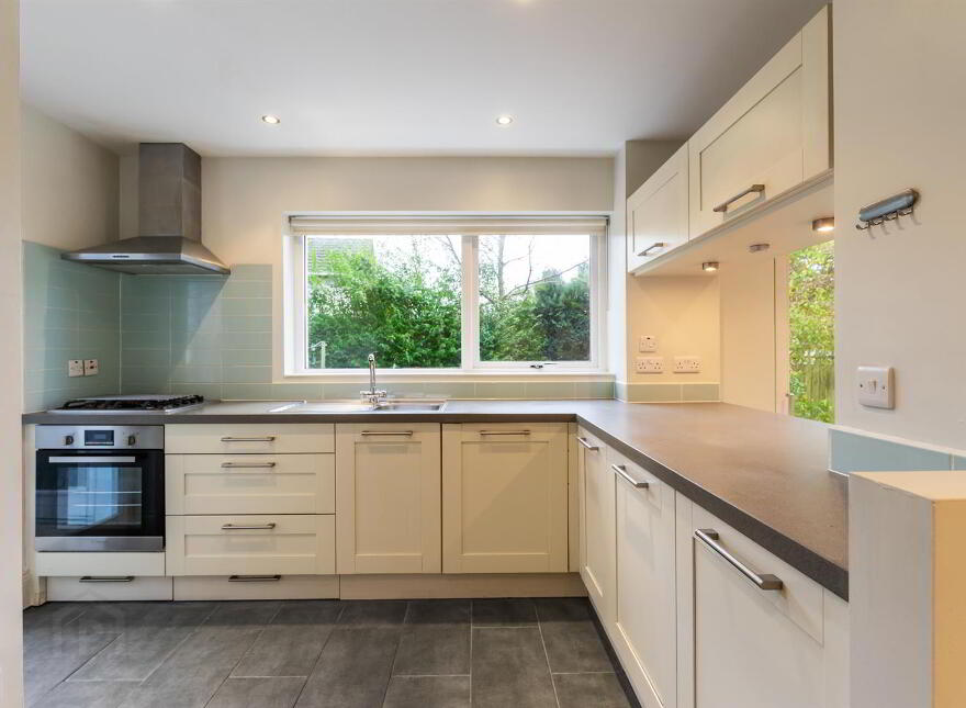 102 Kensington Road, Belfast, BT5 6NH