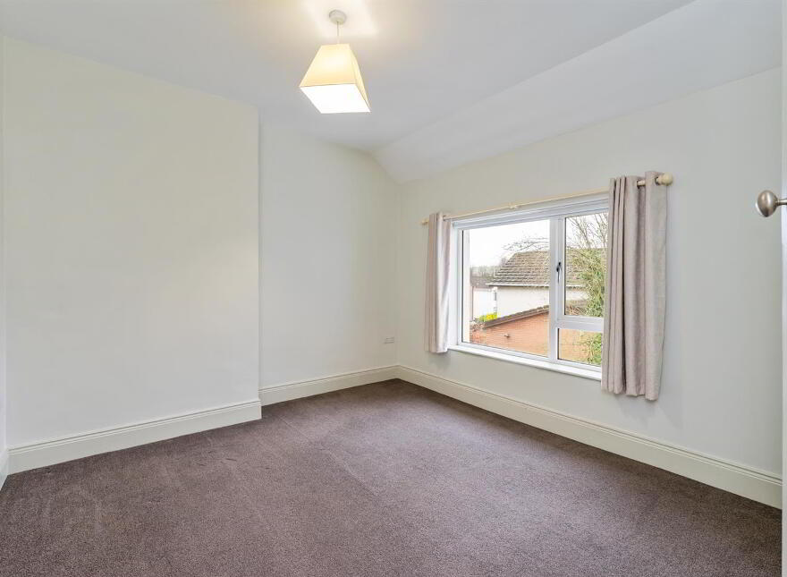102 Kensington Road, Belfast, BT5 6NH
