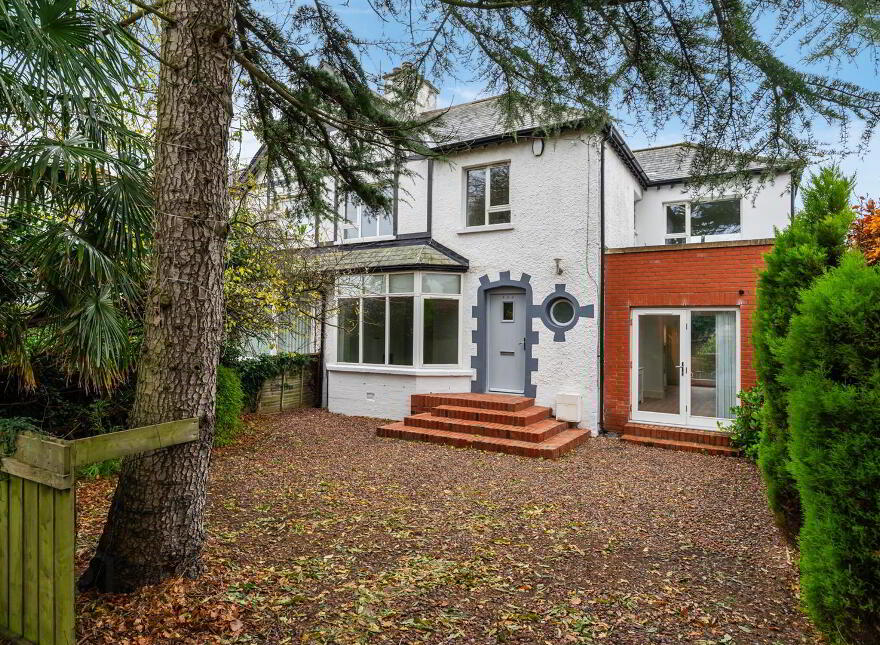 102 Kensington Road, Belfast, BT5 6NH