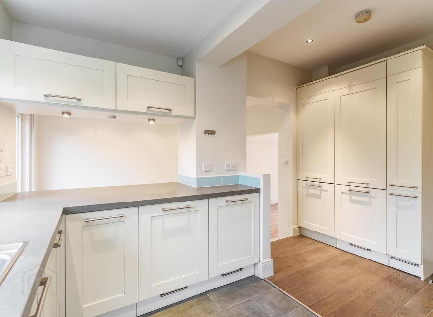 102 Kensington Road, Belfast, BT5 6NH