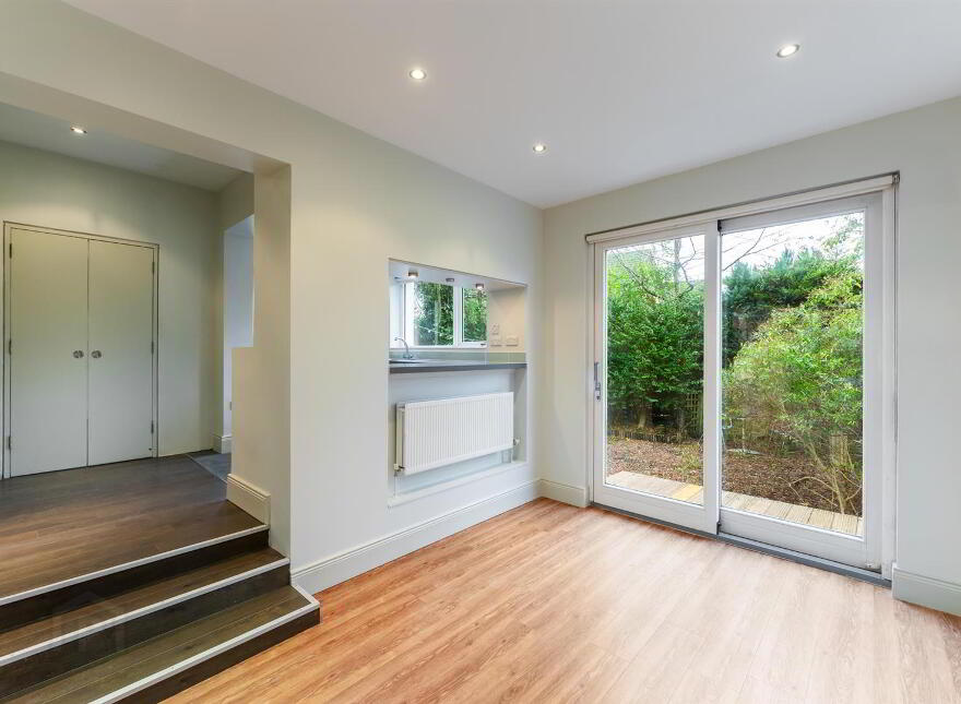 102 Kensington Road, Belfast, BT5 6NH