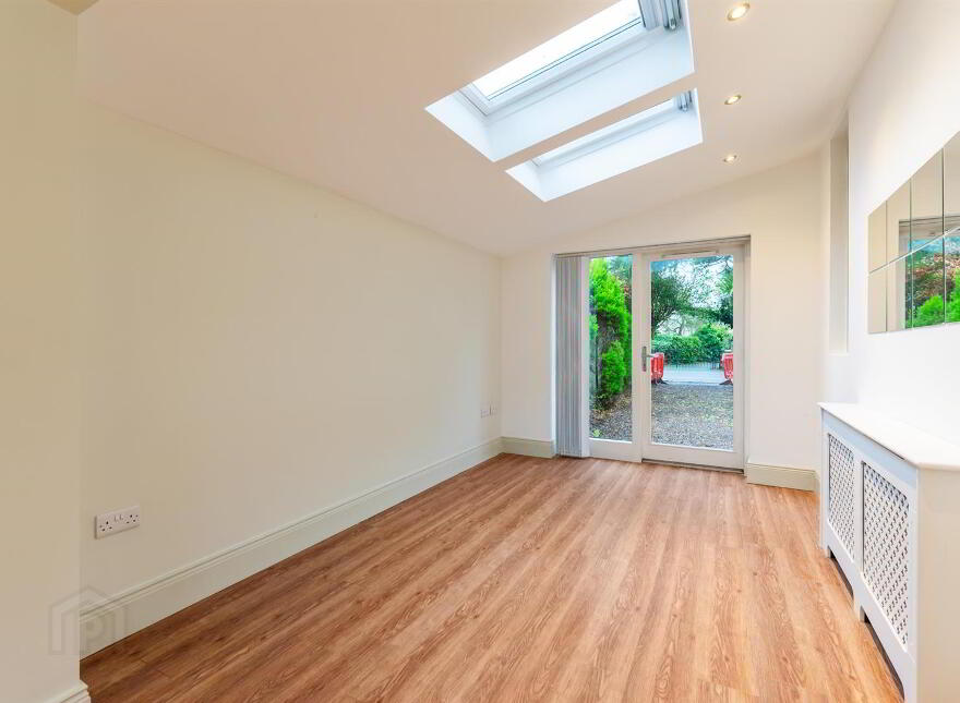 102 Kensington Road, Belfast, BT5 6NH