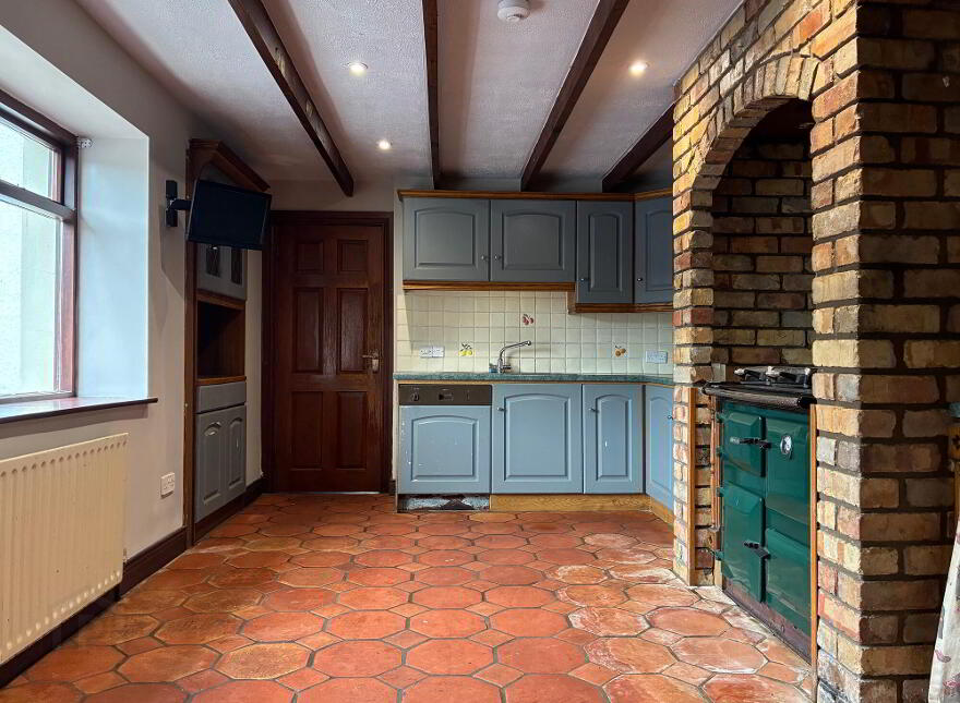 Ballynashee House, 44 Ballynashee Road, Ballyclare, BT39 9TB