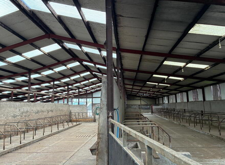 Ballynashee House, 44 Ballynashee Road, Ballyclare, BT39 9TB