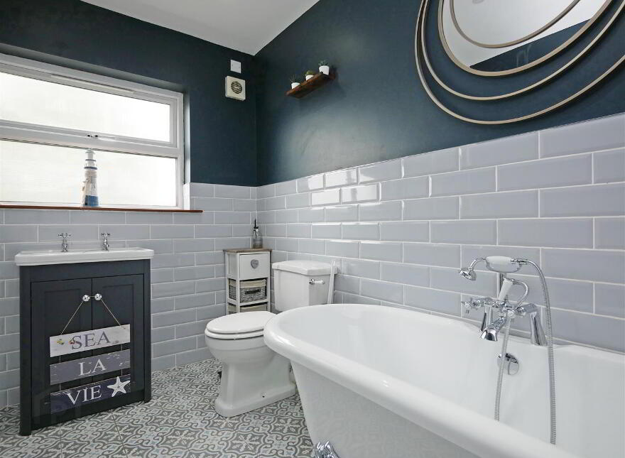 29 Mill Road West, Carryduff, Belfast, BT8 8HH