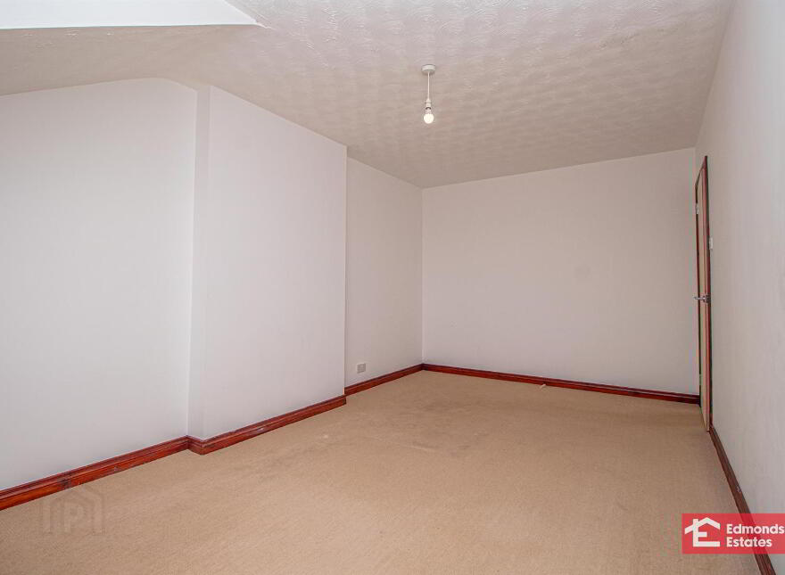 39 Mansefield Heights, Portglenone, Ballymena, BT44 8JR