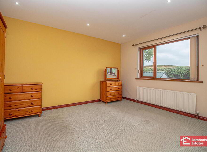 39 Mansefield Heights, Portglenone, Ballymena, BT44 8JR