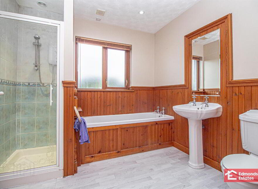 39 Mansefield Heights, Portglenone, Ballymena, BT44 8JR