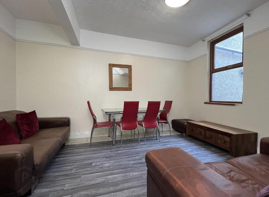 61 Agincourt Avenue, Belfast, BT7 1QB
