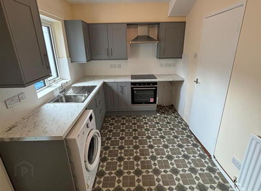 6 Arderin Terrace, John Street, Downpatrick, BT30 6BY
