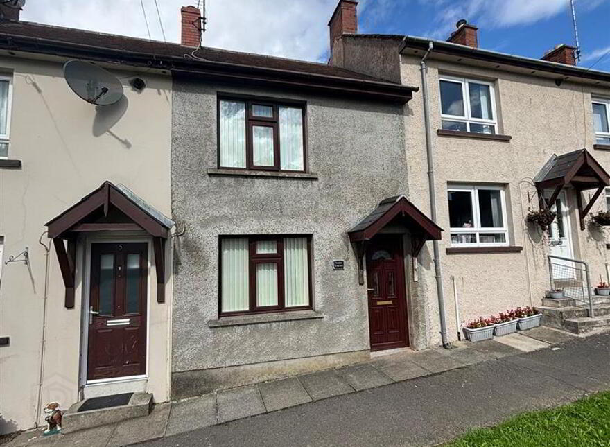 6 Arderin Terrace, John Street, Downpatrick, BT30 6BY