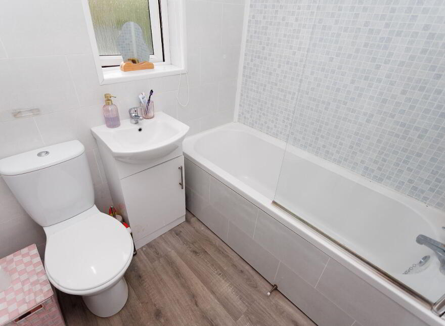 100 Hesketh Park, Belfast, BT14 7JS