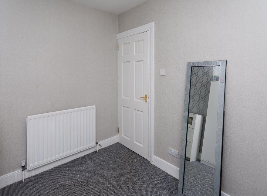 100 Hesketh Park, Belfast, BT14 7JS