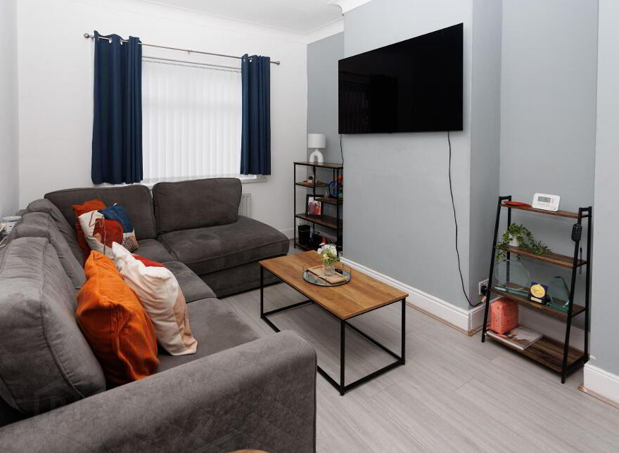 100 Hesketh Park, Belfast, BT14 7JS